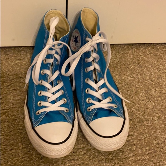 Converse Shoes - Blue women’s size 9 Converse